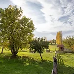 Kishosszuret Vendeghaz 4* Pécsvárad