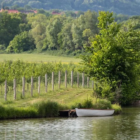 Kishosszuret Vendeghaz 4*