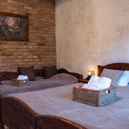 Kishosszuret Vendeghaz בית הארחה