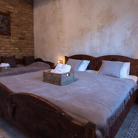 בית הארחה Kishosszuret Vendeghaz Pecsvarad