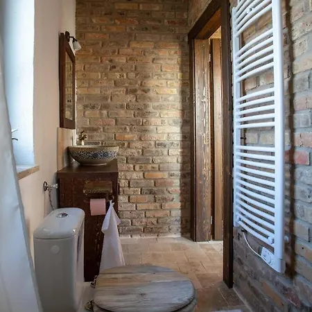 Kishosszuret Vendeghaz