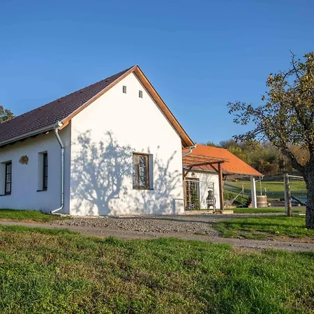 Kishosszuret Vendeghaz Pécsvárad