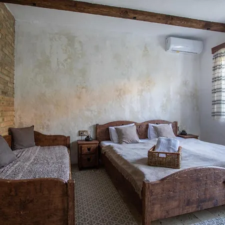 Kishosszuret Vendeghaz