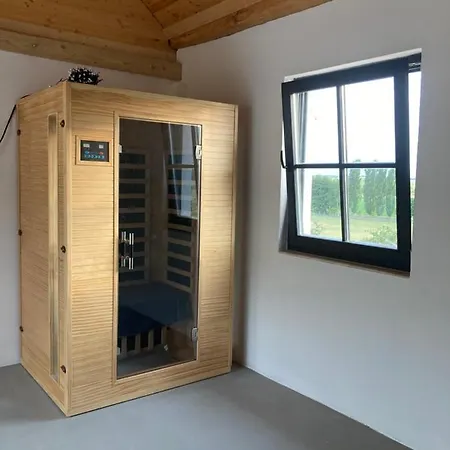 Kishosszuret Vendeghaz בית הארחה