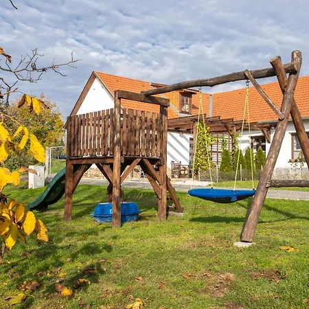 בית הארחה Kishosszuret Vendeghaz