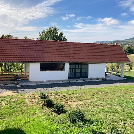 Kishosszuret Vendeghaz Guest house Pecsvarad