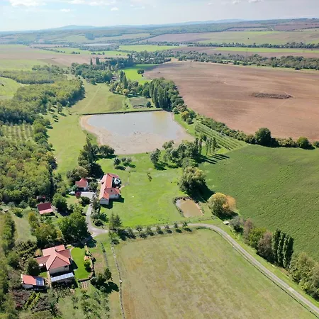 Kishosszuret Vendeghaz Pécsvárad