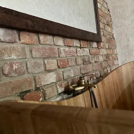 Kishosszuret Vendeghaz בית הארחה