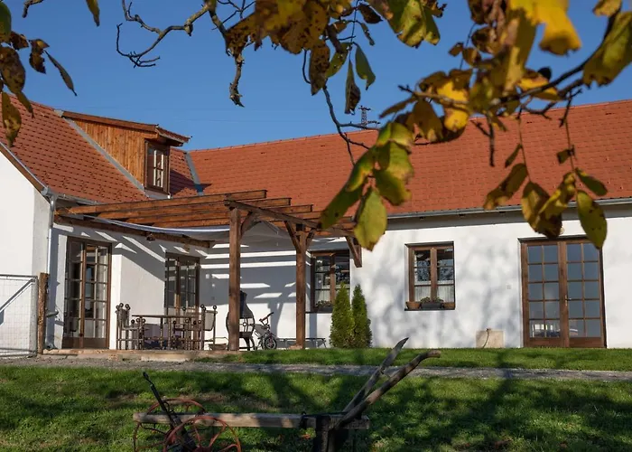 Kishosszúrét 4* Pécsvárad