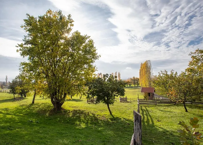 Kishosszuret Vendeghaz 4* Pécsvárad