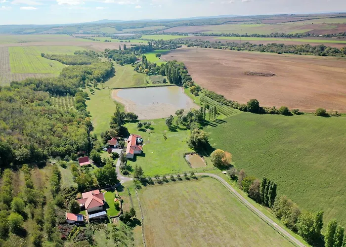 Kishosszuret Vendeghaz Pécsvárad